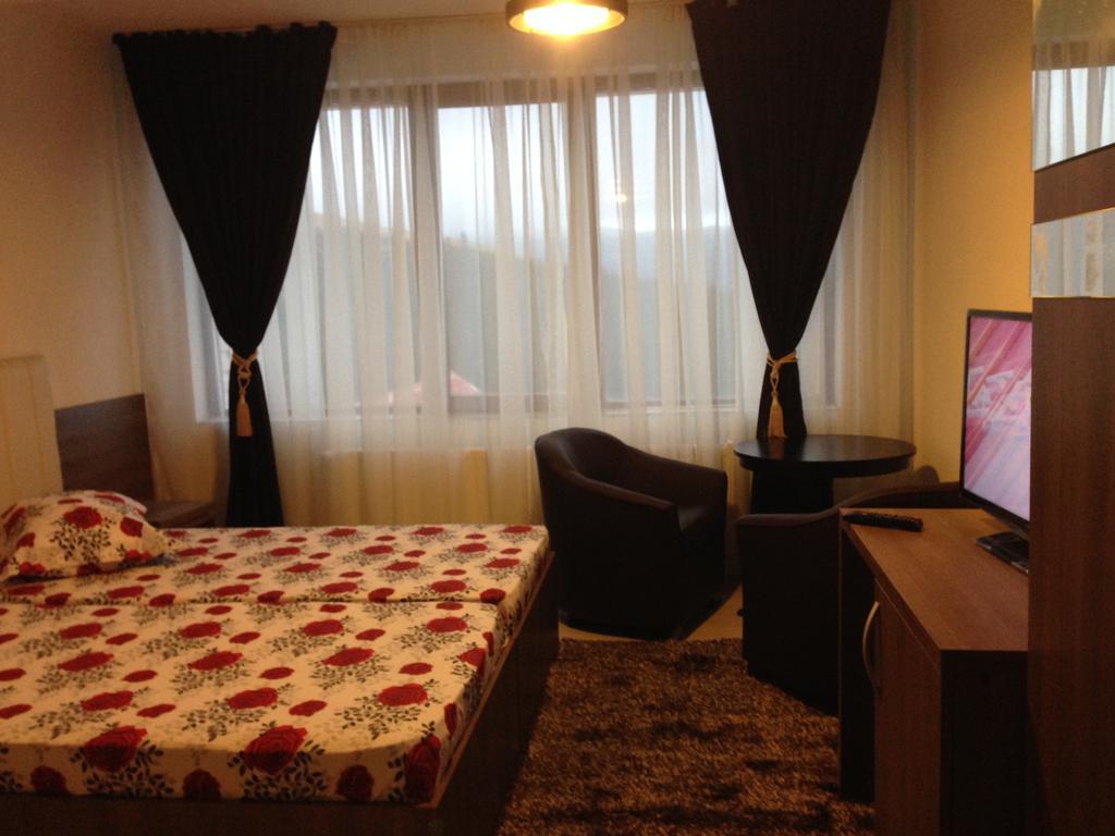 Pensiunea Roka Ranca Habitación foto