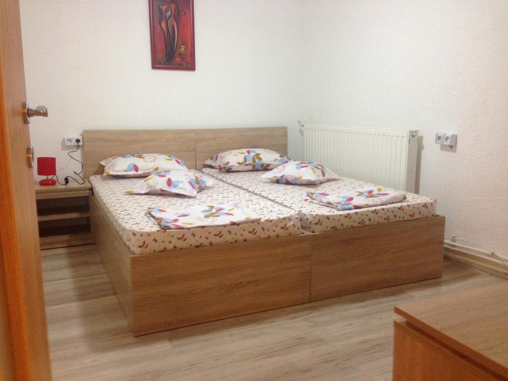 Pensiunea Roka Ranca Habitación foto